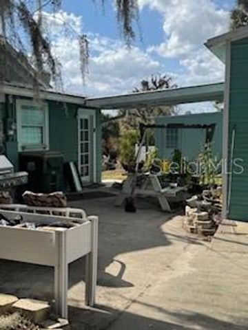 58 S KENTUCKY AVENUE, Umatilla, FL 32784