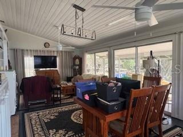 58 S KENTUCKY AVENUE, Umatilla, FL 32784