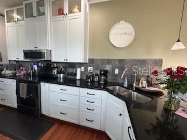 58 S KENTUCKY AVENUE, Umatilla, FL 32784