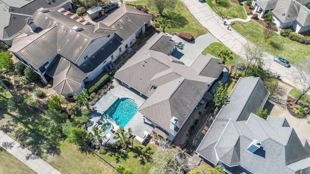 40 Broad Cove Drive, Montgomery, TX 77356
