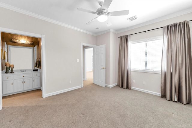 40 Broad Cove Drive, Montgomery, TX 77356