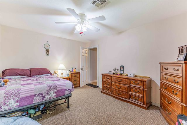 510 E Frederick Street, Riesel, TX 76682