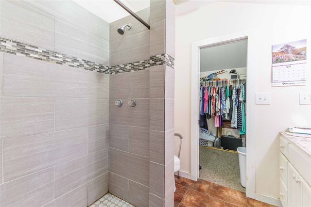 510 E Frederick Street, Riesel, TX 76682