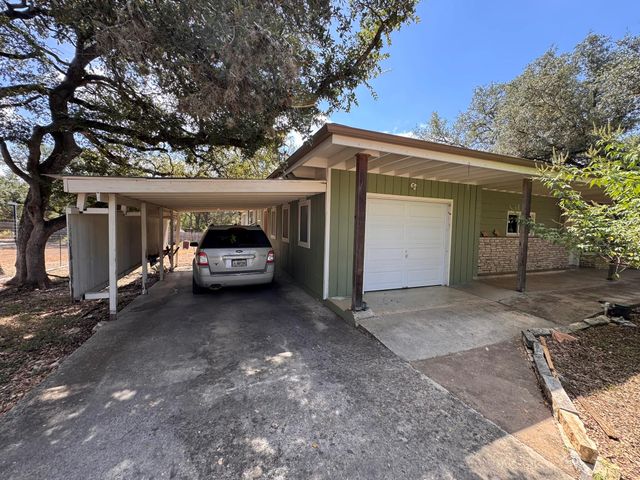 13 Presidio RD, Wimberley, TX 78676