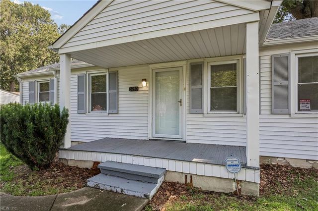 5930 Andrew PL, Newport News, VA 23605