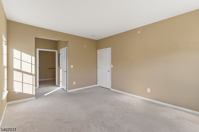 2 Steele Pl E, Hillsborough Twp., NJ 08844