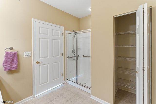 2 Steele Pl E, Hillsborough Twp., NJ 08844