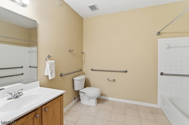 2 Steele Pl E, Hillsborough Twp., NJ 08844