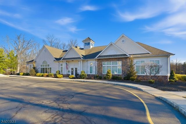 2 Steele Pl E, Hillsborough Twp., NJ 08844