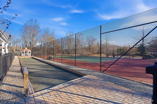 2 Steele Pl E, Hillsborough Twp., NJ 08844