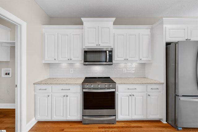 1017 Corie Crest Drive, Boiling Springs, SC 29316