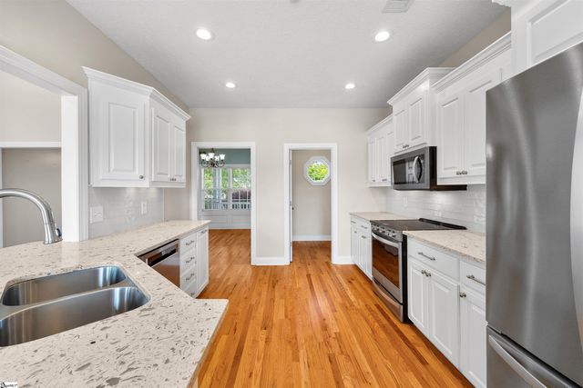 1017 Corie Crest Drive, Boiling Springs, SC 29316