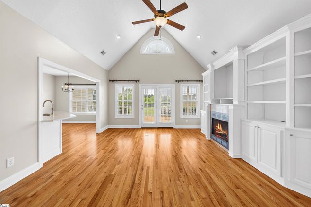 1017 Corie Crest Drive, Boiling Springs, SC 29316
