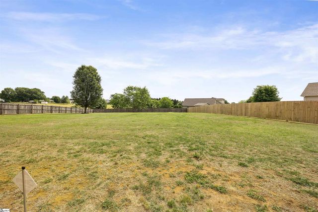 1017 Corie Crest Drive, Boiling Springs, SC 29316