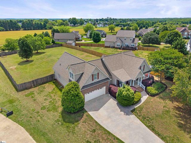 1017 Corie Crest Drive, Boiling Springs, SC 29316