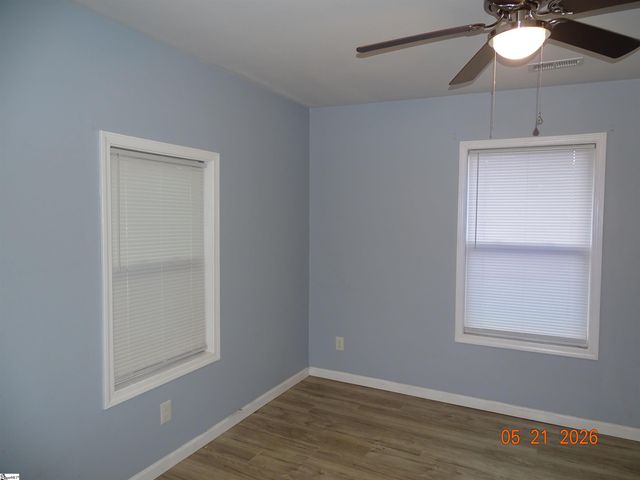 160 Dunbar Street, Wellford, SC 29385