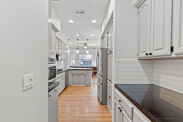 2034 NW Sarum Circle, Grants Pass, OR 97526