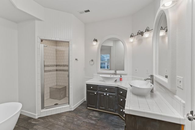 2034 NW Sarum Circle, Grants Pass, OR 97526