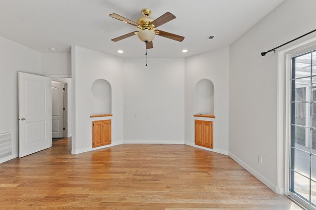 2034 NW Sarum Circle, Grants Pass, OR 97526