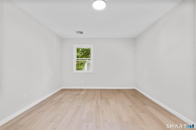 93 North Prospect St Extension, Ansonia, CT 06401