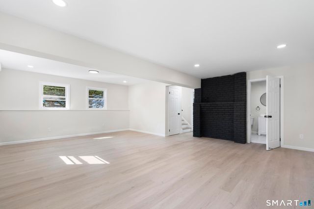 93 North Prospect St Extension, Ansonia, CT 06401