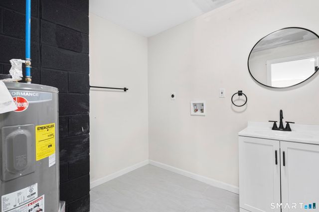 93 North Prospect St Extension, Ansonia, CT 06401