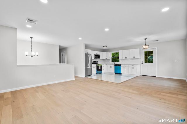 93 North Prospect St Extension, Ansonia, CT 06401