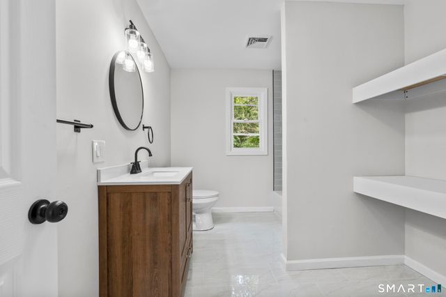 93 North Prospect St Extension, Ansonia, CT 06401