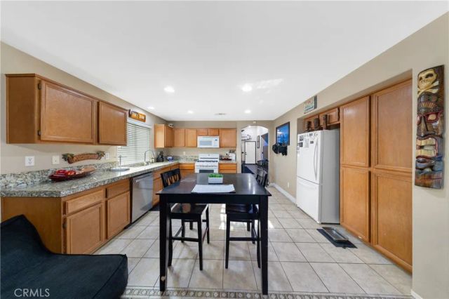 27864 Maywood Bend, Menifee, CA 92585