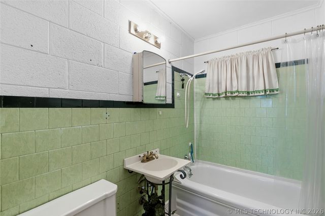 32262 E 720 Road, Wagoner, OK 74467