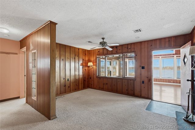 32262 E 720 Road, Wagoner, OK 74467