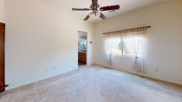 7996 Nautilus Drive, Tucson, AZ 85756