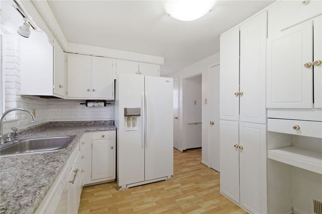 5167 Janie Dr, Baldwin Boro, PA 15227