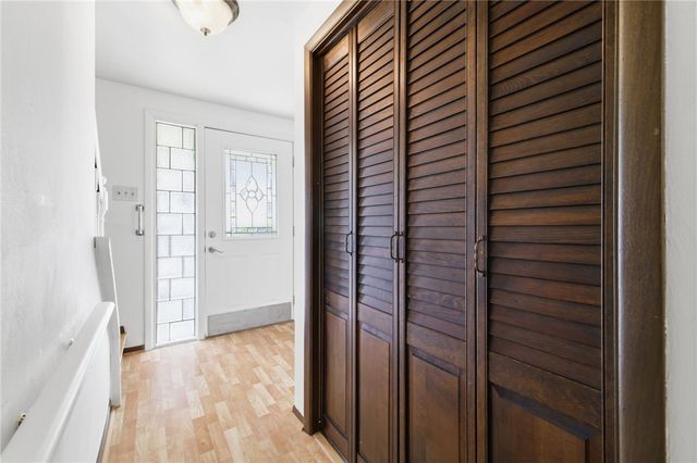 5167 Janie Dr, Baldwin Boro, PA 15227