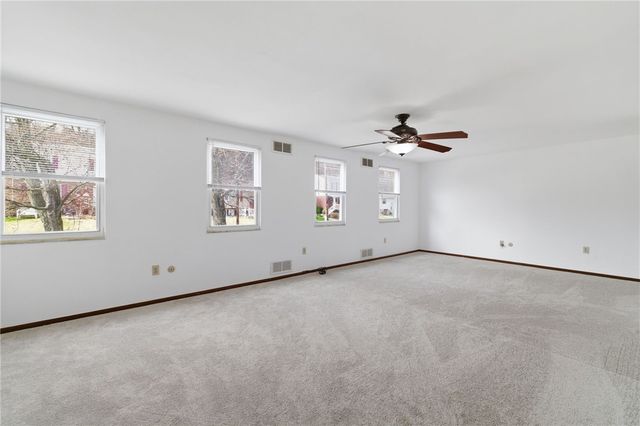 5167 Janie Dr, Baldwin Boro, PA 15227