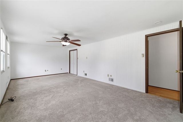 5167 Janie Dr, Baldwin Boro, PA 15227