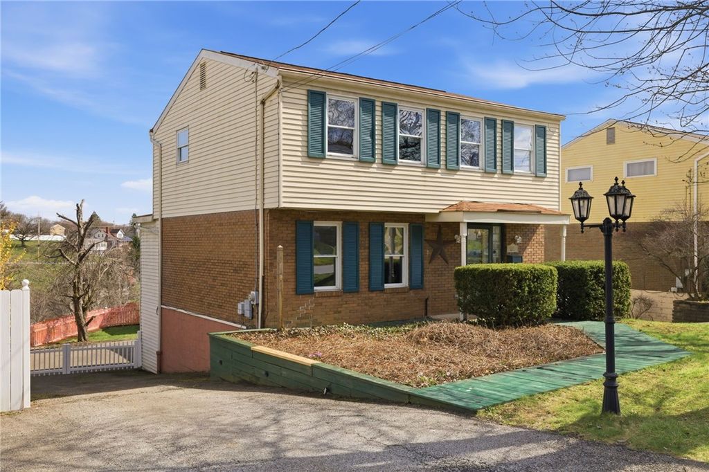 5167 Janie Dr, Baldwin Boro, PA 15227