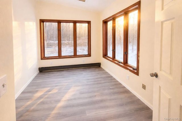 8 Rocky Road, Monroe, NY 10950