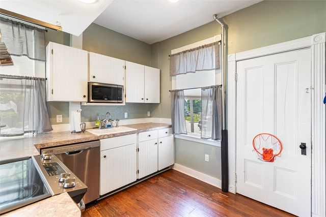 10 Burton Avenue, East Providence, RI 02915