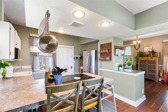 10 Burton Avenue, East Providence, RI 02915