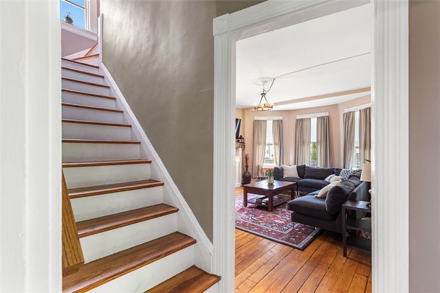 10 Burton Avenue, East Providence, RI 02915