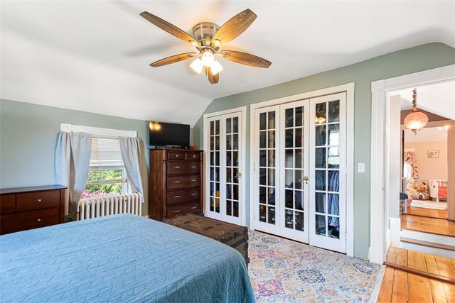 10 Burton Avenue, East Providence, RI 02915