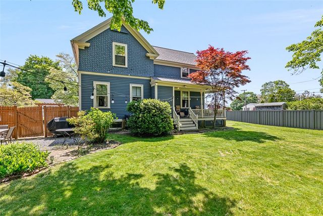 10 Burton Avenue, East Providence, RI 02915