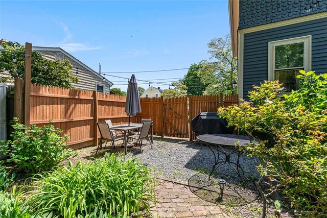 10 Burton Avenue, East Providence, RI 02915