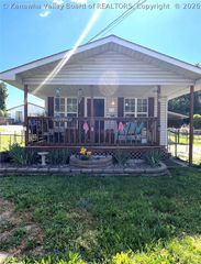 116 Circle Drive, Cross Lanes, WV 25313