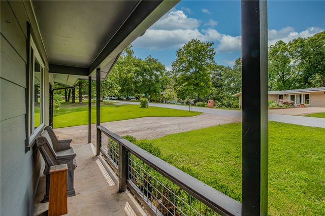 12 Worcester Drive, Bella Vista, AR 72714