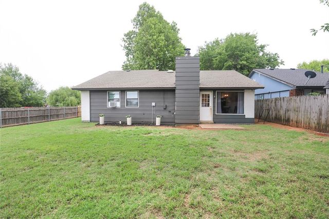 12301 SW 15th Terrace, Yukon, OK 73099