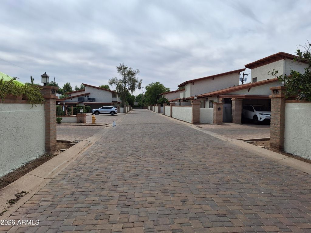1908 E ORANGE Drive, Phoenix, AZ 85016 — photo 4