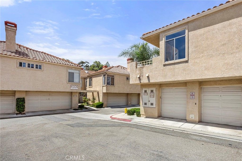 3195 Altura Court 201, Corona, CA 92882 — photo 3