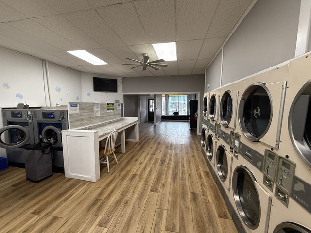 10106 S Ewing Avenue, Chicago, IL 60617